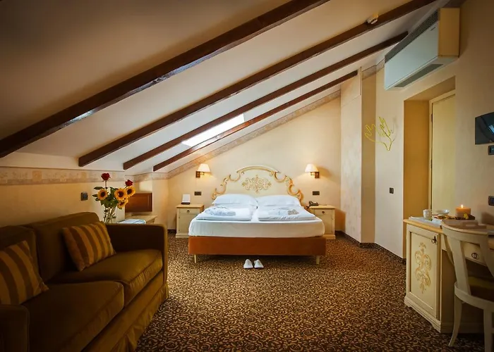 Relais Ducale & Pool Отель