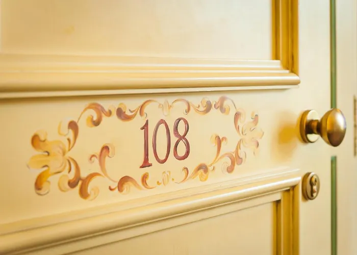 Relais Ducale & Pool Отель